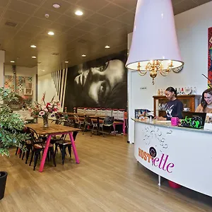 Hostelle - Women Only Hostal