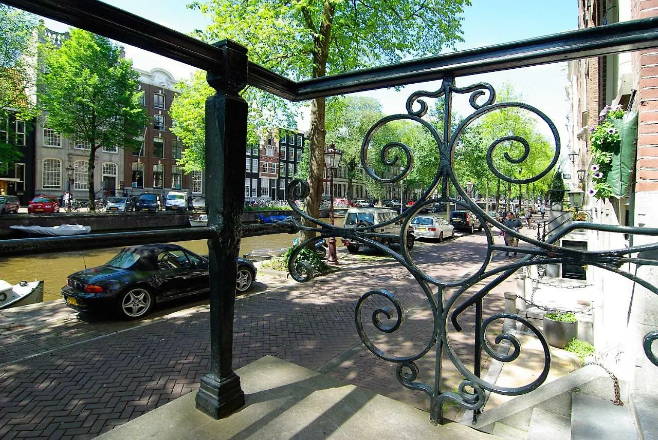 *** Pensión 1637: Historic Canal View Suites Ámsterdam Países Bajos